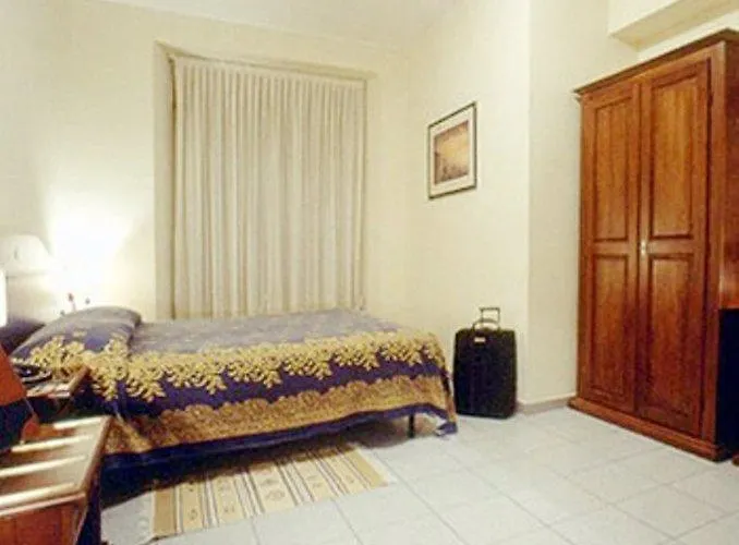 Pavone Hotel 3*