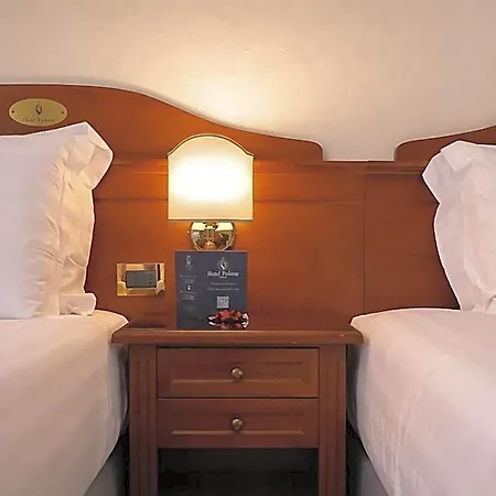 Pavone Hotel 3*