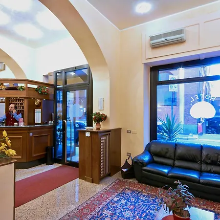 Otel Pavone 3*